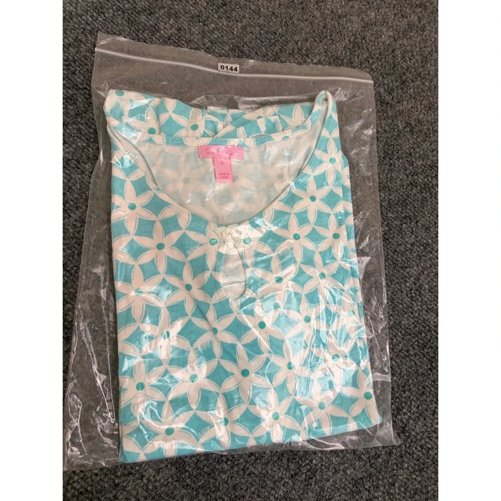 Lilly Pulitzer Aqua Blue White Floral Keyhole Puff Sleeve Top Small Cotton Modal